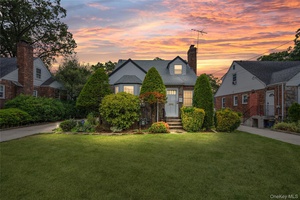 Charming three bedroom Cape Cod home !