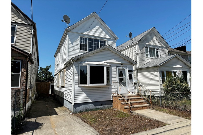 View of front of property featuring entry steps