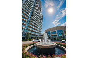 Experience luxury living in Concord Park Place !