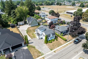 Charming 3 Bedroom, 2 Bath Bowmanville Home with New ADU amp ; Income Potential This charming 3 bedroom, 2 bath detached home is located in one of Bowmanville's most desirable ...