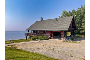 Seize the exceptional quality of life that comes with a luxury, off grid lifestyle surrounded by natures embrace.