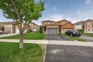 Welcome to this beautifully appointed home in the heart of Barrie's sought after holly neighbourhood.
