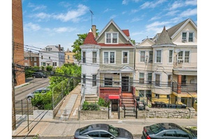 Welcome to a one of a kind opportunity in the heart of the northeastern Bronx !