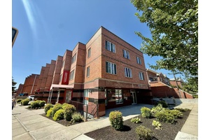 2 bedrooms 2 bathroom large condo with assigned indoor parking spot !