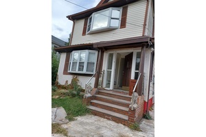 CLOSE TO TRAIN, BUS, SHOPPING AND RECREATIONAL PARK AND SWIMMING POOL