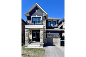 This beautiful detached home features 4 spacious bedrooms, separate family and dining rooms, and large windows throughout that fill the space with natural light.