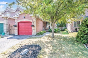 Welcome to 47 Yorkville Drive, a beautifully updated 3 bedroom, 3 bathroom home in the heart of Courtice, Ontario.