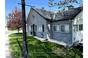 Incredible opportunity to own in the heart of Perth !