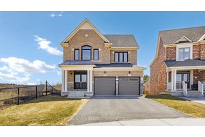 Beautiful Modern Detached Home Under 3000 Sqft.