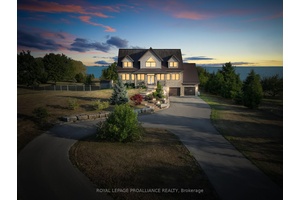 PARADISE ON 180 ft OF PRISTINE LAKE ONTARIO WATERFRONT !