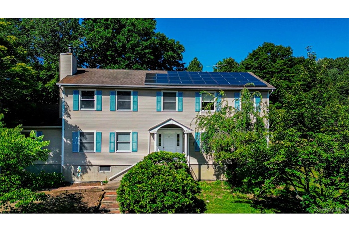 Welcome Home to 71 Four Corners Road