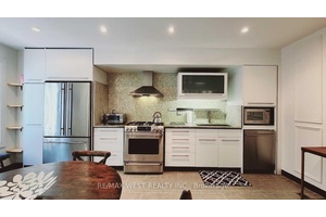 Palmerston Little Italy, Bloor College Shops And Dining Just A Walk From This Fully Furnished 2 Bedroom Unit Home Approx 1100 Sq Ft With Parking.
