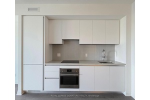Welcome to Exchange District Condos 1 a luxurious and modern residence perfectly situated in the heart of downtown Mississauga !
