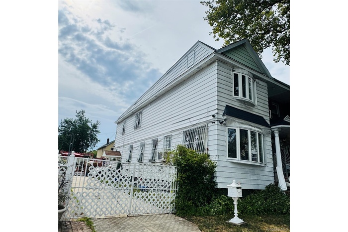 View of side of property