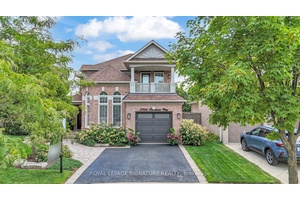 This spectacular, inviting, and spacious home is nestled on a 90 x 32 foot lot in the tranquil Lisgar community of Mississauga.