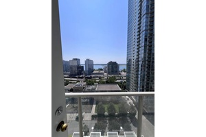 Bright, Harbor view, New renovation 1 Bdrm Den, With Balcony, Locker, Parking Spot, and All Utilities Included !