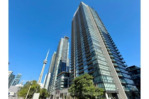 Excellent Spacious Layout, One Bedroom Plus Study With East Lake View in Luna Vista.
