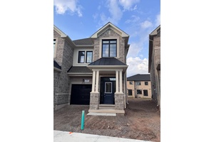 Discover this beautifully upgraded 4 bedroom, 4 bathroom end unit townhouse located in a highly desirable Oakville community.