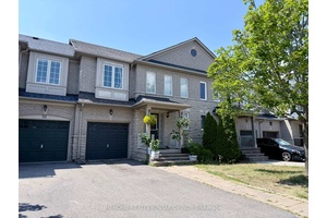 Great Location ! Practical Layout.