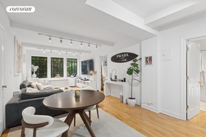 First showing during Open House Sunday August 17th 12 30 PM 2 00 PM Western skyline views of the Chrysler building and bright light fills this marvelous, fully renovated and ...