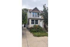 Beautiful and Fully gut Renovated 1 family Semi Detached Duplex setup Plus Full Finished Basement with separate Entrance, Share driveway and 1 car garage on the back, Beautiful block, Colonial ...