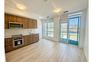 Welcome to Your Brand New Waterfront Studio at Empire Quay Condos !