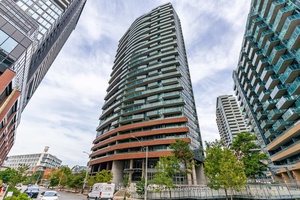 Welcome to Liberty Village living at it's best !