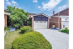 Wow ! ! Welcome to this beautifully maintained, spotless 3 BR, 2 bathroom fully brick detached home, nestled in one of Etobicoke's most prestigious and sought after, family friendly neighbourhoods, ...