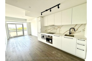 Welcome to this brand new, never lived in 1 bedroom condo, ideally located between trendy Leslieville and The Beaches !