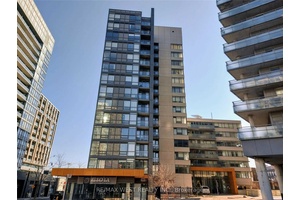 Live The Downtown Lifestyle !