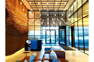 Welcome to this beautiful 2 bedroom, 2 bathroom condo located in Upper West Side.
