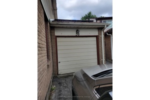 3 Bedroom, 3 Washrooms, Finished Basement, Amazing Location on a Private Court next to Hugh Park, schools, minutes from Professor's Lake.