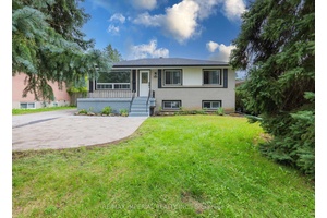 Beautiful 3 Bedrooms. Main Floor Only.