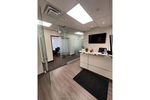 Excellent Location ! ! Private Office 16 Ft X 9.