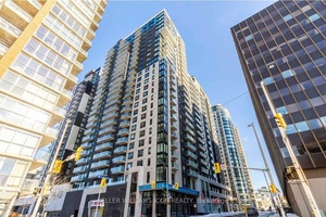 Walking distance to OU, Rideau Center and Ottawa's historic ByWard Market.