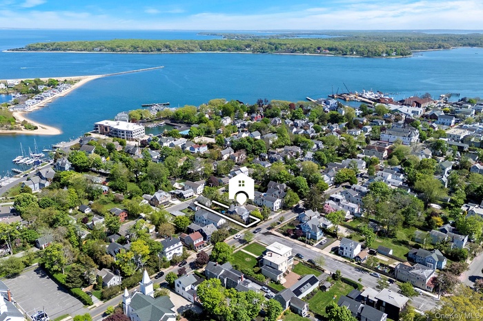 View of property location showing proximity to the bay