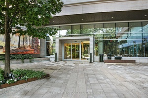Prestigious 1830 Bloor Street Rare Wendigo Model !