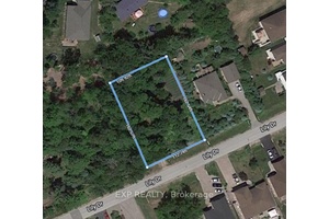 Exceptional Wasaga Beach Development Lot Double Wide amp ; Steps to the Shore.
