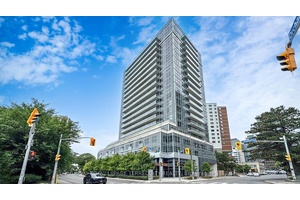 Urban Convenience Meets Comfortable Living in Midtown !