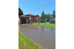 Welcome to 30 Acorn Crescent in desirable area known as Silver Birch Subdivision.