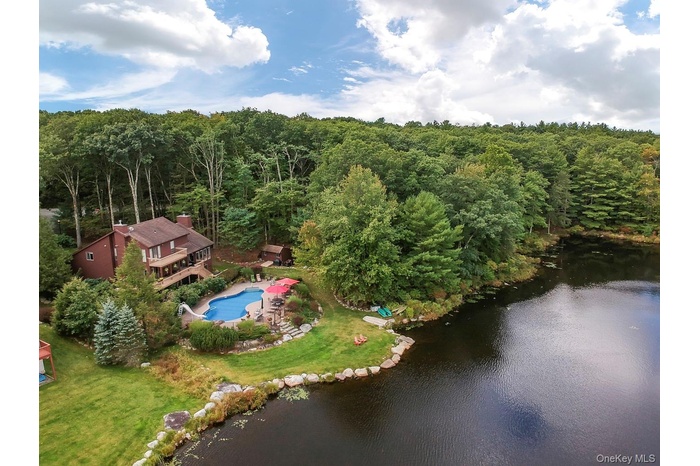 Home on the shores of Treasure Lake