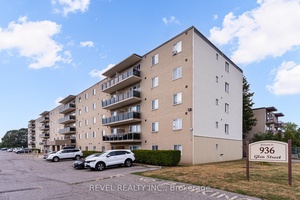 Spacious Two Bedroom Condo Ideal For First Time Buyers Or Downsizers !