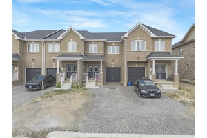 Welcome to Thorolds premier luxury community !