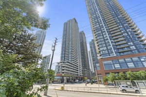 Two bedroom south west corner lower penthouse suite 1, 132 sq.