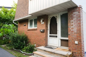 Affordable No Carpet 4 2 Bedroom house in SOUTH KEYS HUNT CLUB !