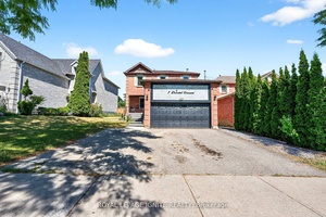 Welcome to this beautiful detached 2 storey home in prime Durham Ajax !