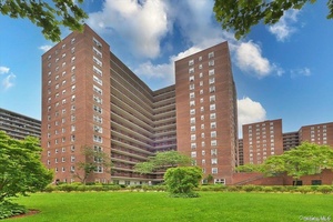 Step into comfort and convenience with this beautifully maintained 2 bedroom, 1 bathroom co op at 98 20 62nd Drive, Unit 6D.