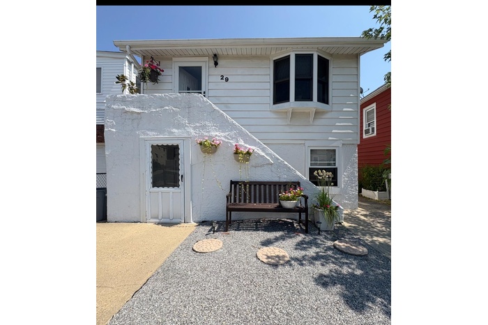 View of front of home, photos to follow