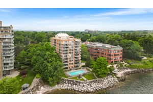 Welcome to Lakeforest, a rarely offered and impeccably maintained condominium residence perfectly situated along the shores of Lake Ontario in one of Burlington's most desirable lakefront communities.