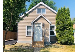Exceptional property close to Downtown London, shopping centres, restaurants, and all amenities.